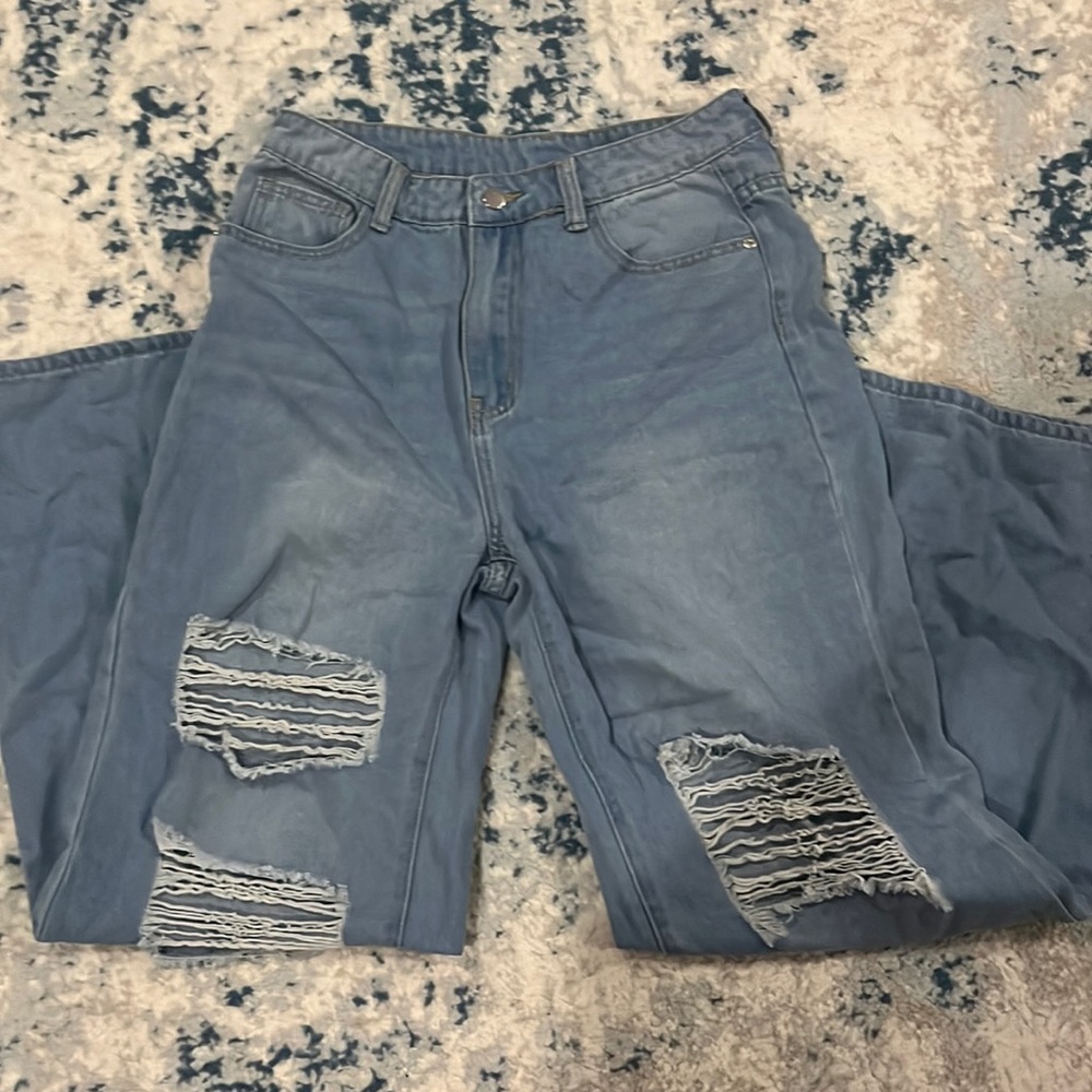 light washed baggy jeans